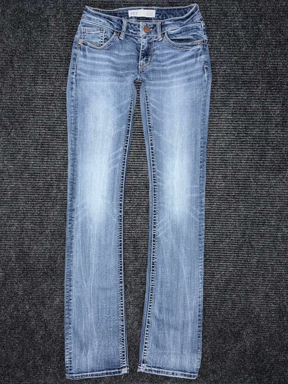 Buckle BKE Stella Slim Fit Low Rise Tailored Bootcut Jeans 25x34.5 LONG ABK193